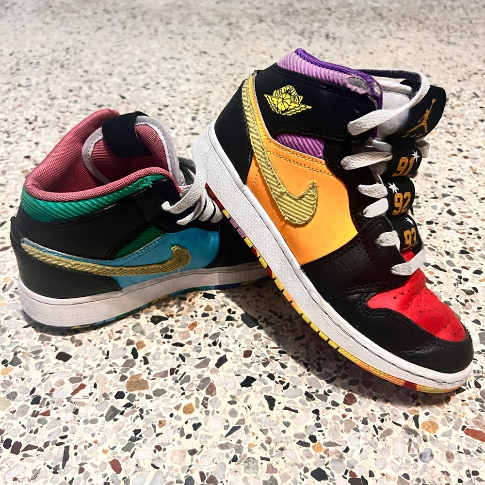 Jordan 1 Mid  Toddler 4Y
